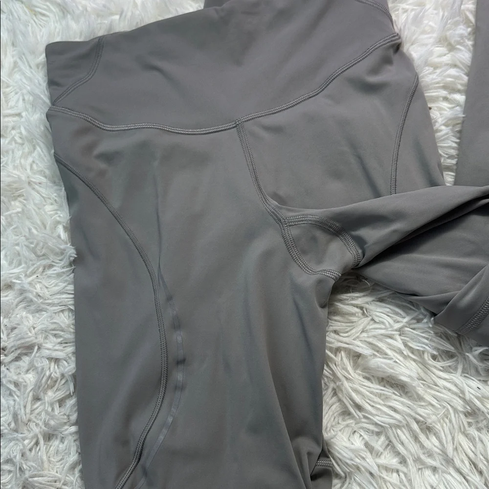 Lululemon Base Pace High-Rise Reflective Tight 25